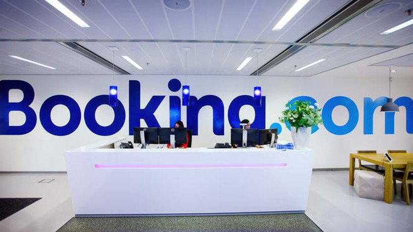 Booking davası yine ertelendi