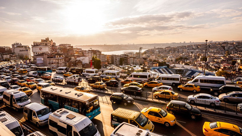 Mayısta 110 bin yeni araç trafiğe çıktı