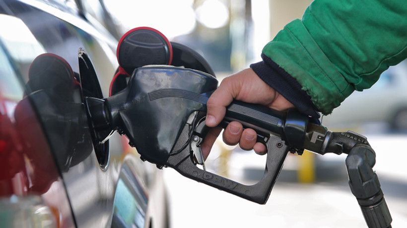Benzine bir haftada ikinci indirim
