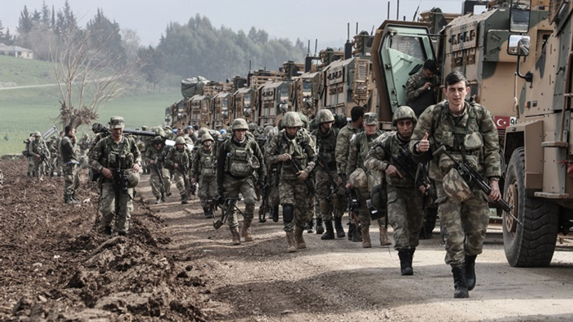 Komandolar sınır birliklerine sevk edildi