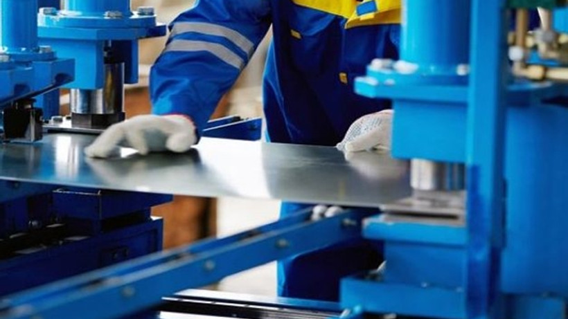Euro Bölgesi'nde imalat PMI 13 ayın düşüğünde