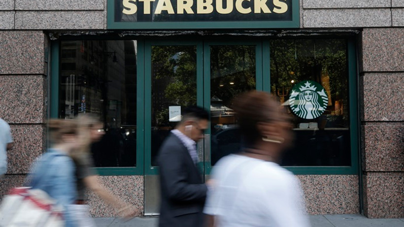 Starbucks ABD'de 8 bin şubesini ırkçılık eğitimi için kapattı