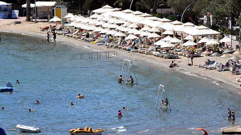 Güney Ege sahilleri giderek doluyor