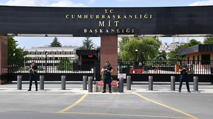 MİT'te tabela değiştirildi