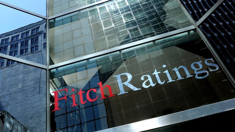 Fitch, Yunanistan'ın kredi notunu yükseltti