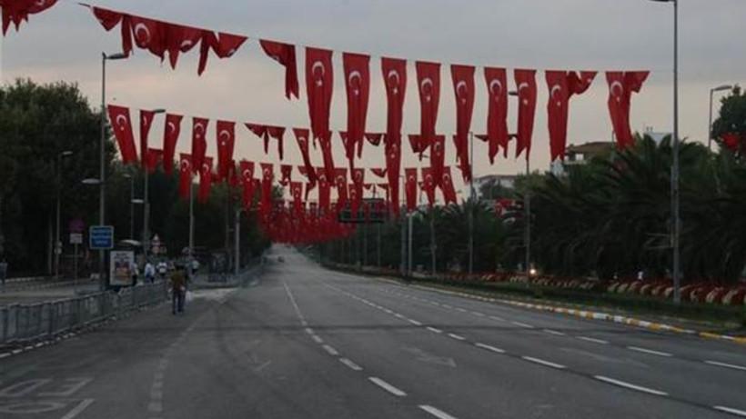 Vatan Caddesi trafiğe kapatıldı