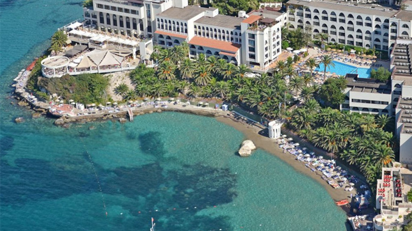 Ünlü otel el değiştirdi