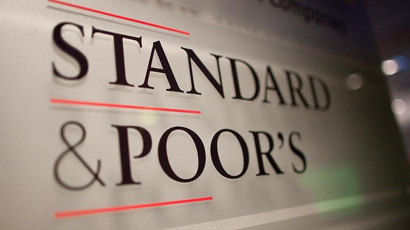 S&P Arjantin'in kredi notunu izlemeye aldı