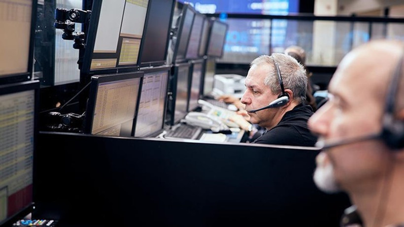 Yabancıdan 378 milyon dolarlık alım