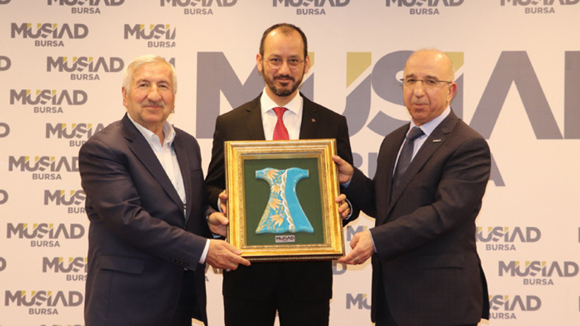 “Uzay çalışmalarında özel sektör de yer almalı”