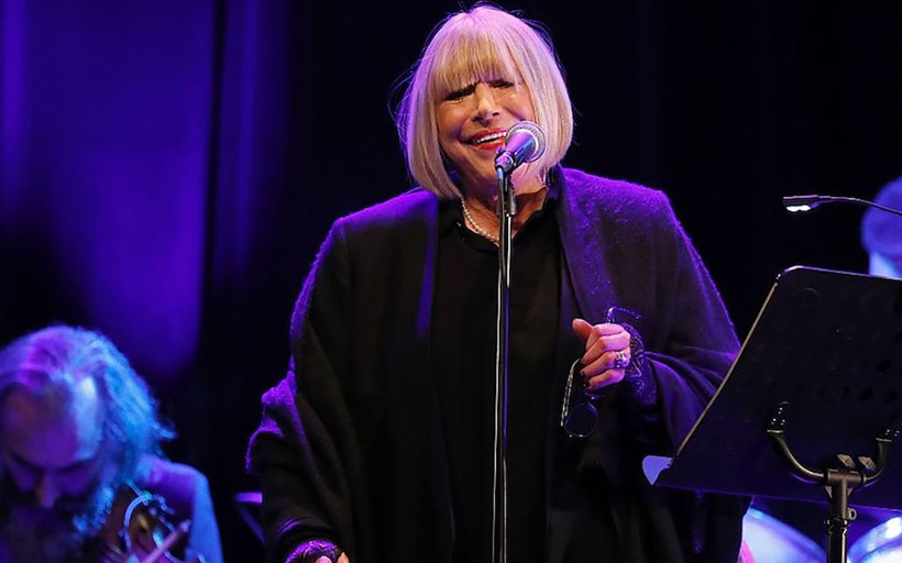 Ünlü şarkıcı Marianne Faithfull 78 yaşında hayatını kaybetti