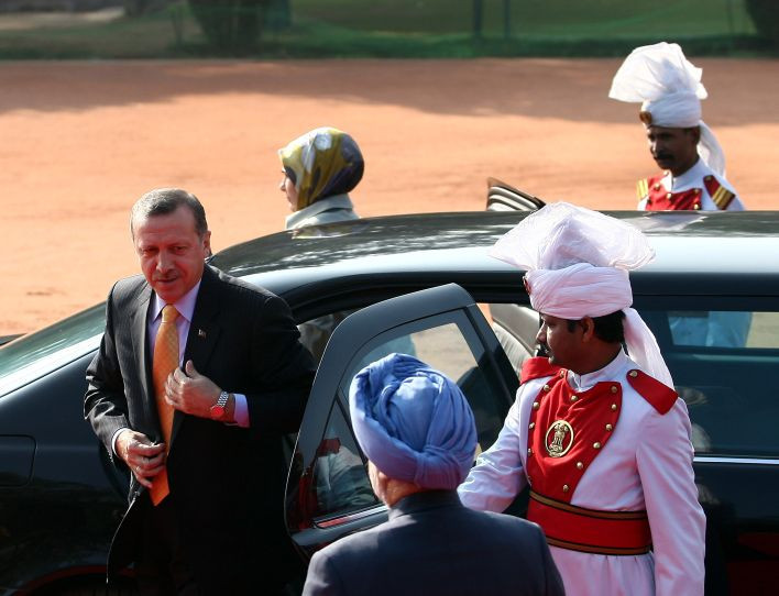 Başbakan Erdoğan, Hindistan'ı ziyaret ediyor - Sayfa 1