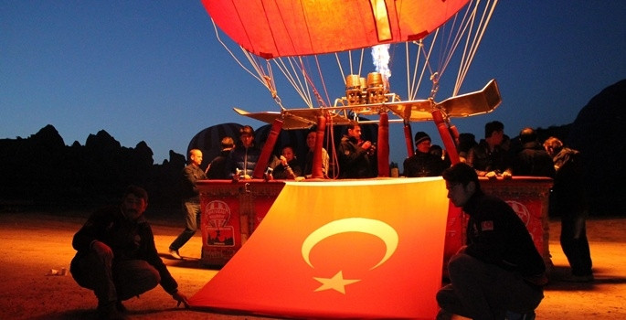 Balonlar Cumhuriyet Bayramı için havalandı - Sayfa 1