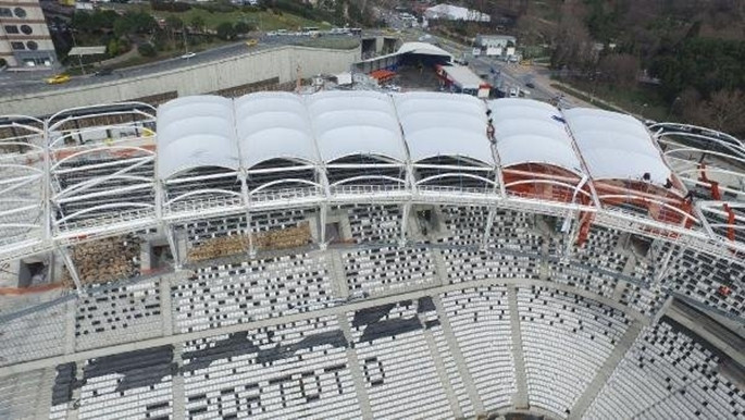 Vodafone Arena'da 'Beşiktaş' yazısı tamam - Sayfa 1