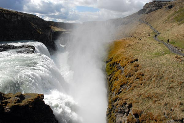 İzlanda, turistlerin ilgi odağı - Sayfa 1