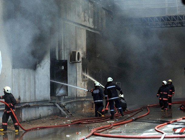 İstanbul'un izlediği Bakırköy yangını - Sayfa 2