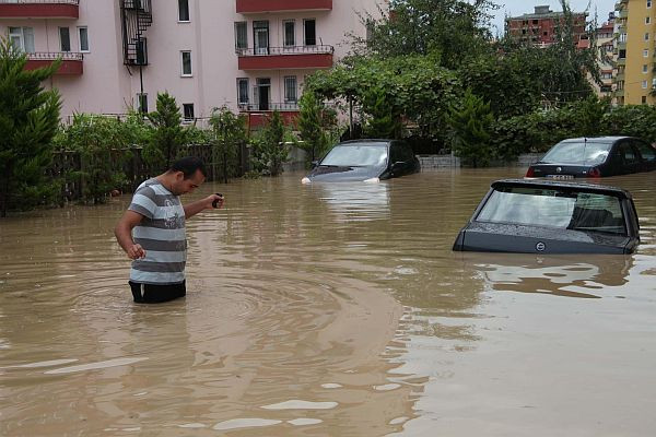 Samsun'u yine sel aldı - Sayfa 2