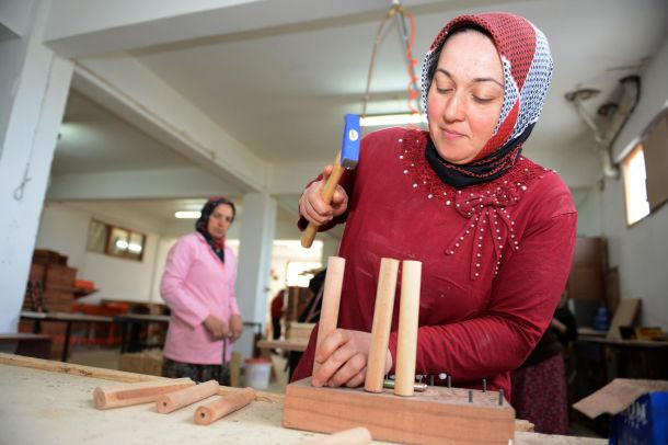 Türkiye'nin emekçi kadınları - Sayfa 4