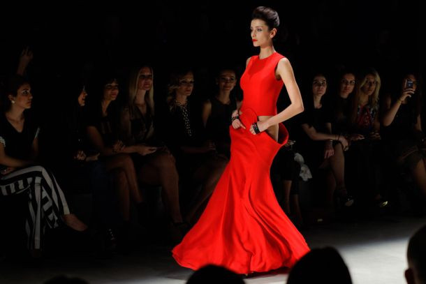 Mercedes-Benz İstanbul Fashion Week - 4. Gün - Sayfa 1