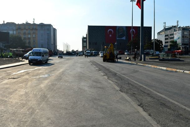 Taksim'de bu sabah - Sayfa 1