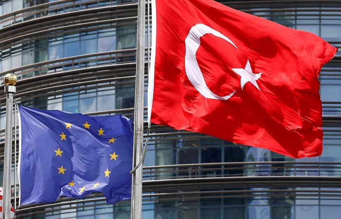 Türkiye'ye yardımlarda 105 milyon euroluk kesinti