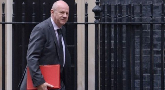 İngiltere Başbakan Yardımcısı istifa etti