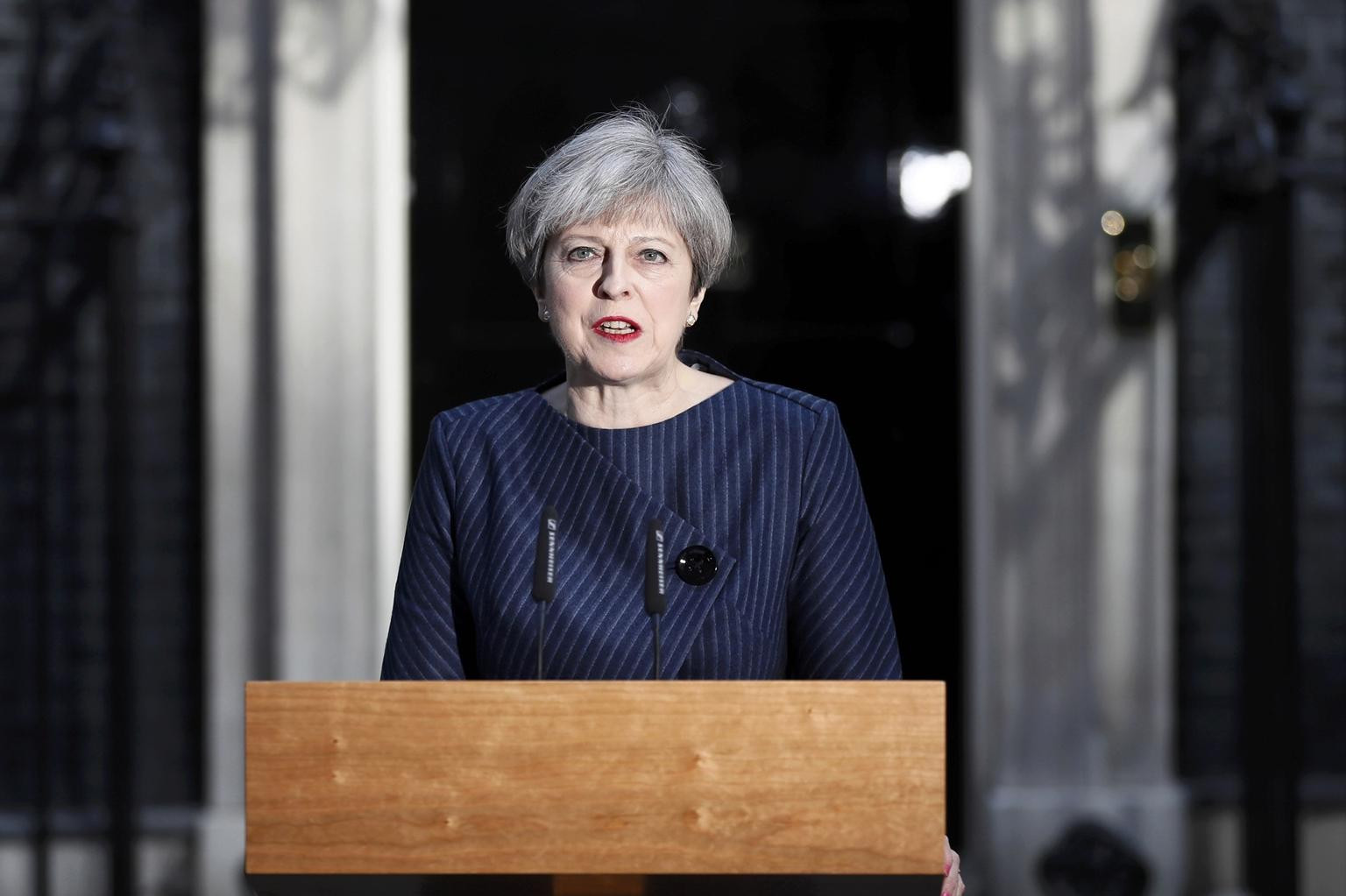 Birleşik Krallık'ta seçimin ardından iktidar senaryoları