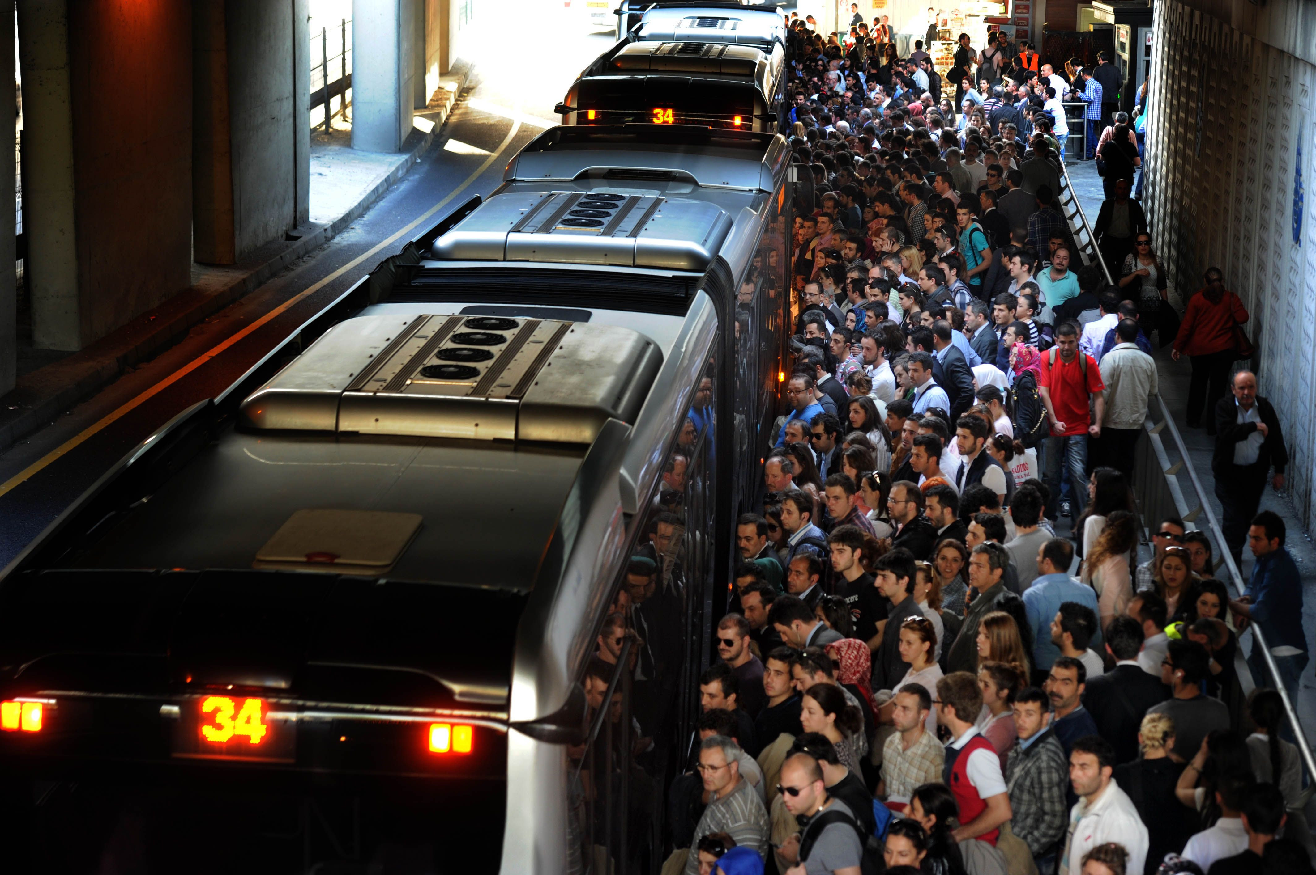 İstanbul'da 15 ve 16 Temmuz'da toplu ulaşım ücretsiz