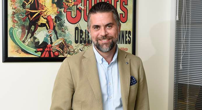 3 500 dolara 8 ay sinirsiz ucus imkani