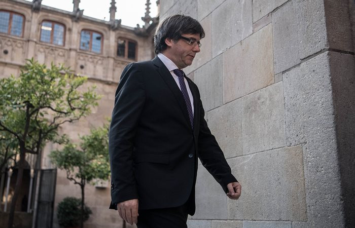 Eski Katalonya lideri Almanya'da gözaltına alındı