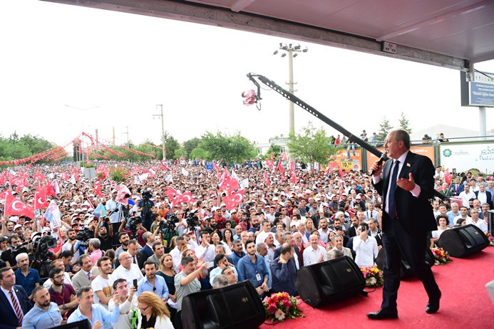 İnce Diyarbakır'da konuştu: Üretim ekonomisine geçeceğiz