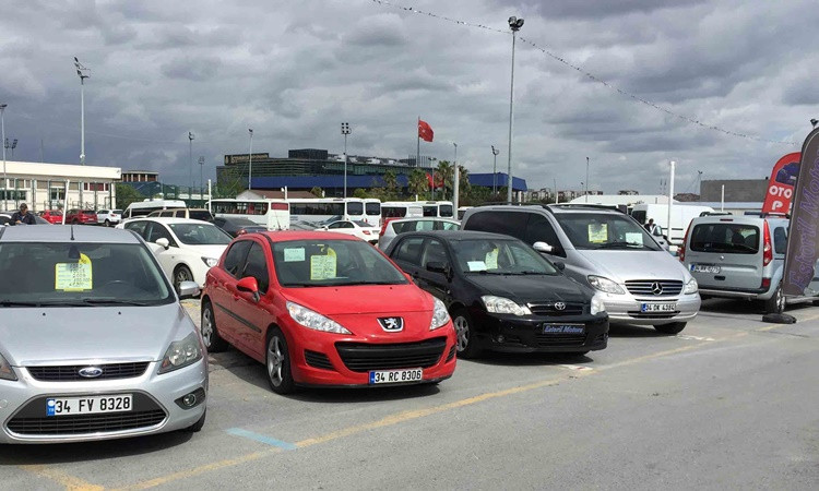 Araba Pazarı Nerede  : Otomobil Ilan Oto Haber Resim Ve Video Sitesi.