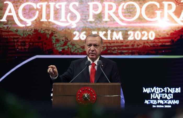 President Erdogan calls for a boycott of French products