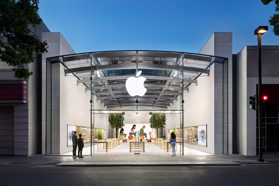Apple yeni ürünlerini tanıttı