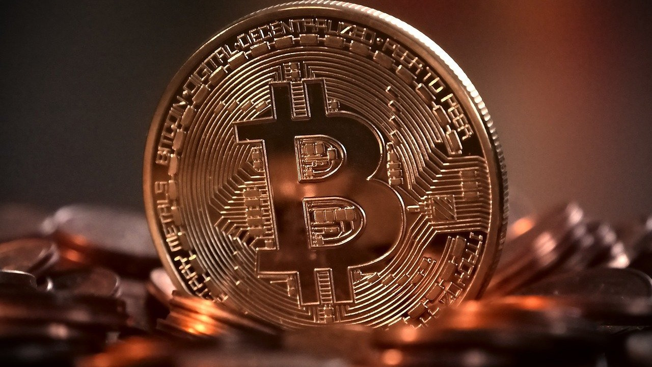 Bitcoin, 40 bin doları aşarak zirveyi yeniledi