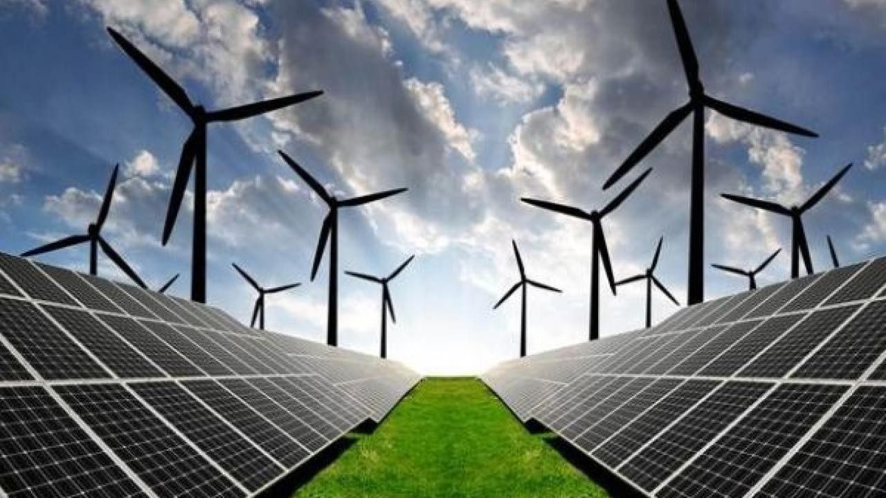Türkiye'nin yenilenebilir enerji kurulu gücü rekor seviyeye ulaştı