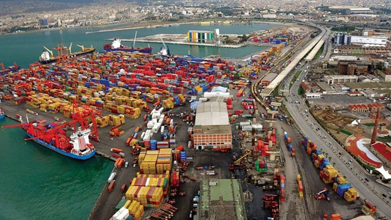TCDD İzmir Alsancak Limanı yeniden Ro-Ro operasyonlarına açıldı