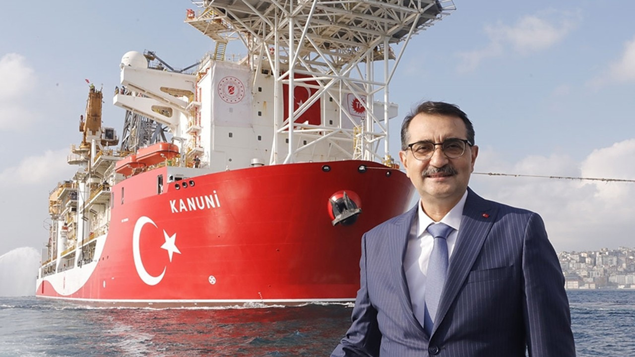 Bakan Dönmez: Kanuni sondaj gemisi Karadeniz'de sondaja hazırlanıyor