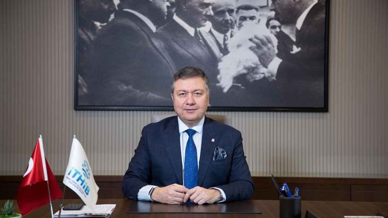İTHİB Yönetim Kurulu Başkanı Ahmet Öksüz: Tekstil ve ham maddeleri  ihracatında iyileşme sürüyor - Dünya Gazetesi