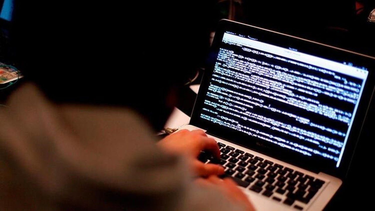 Ukrayna'da devlet kurumları siber saldırıya uğradı