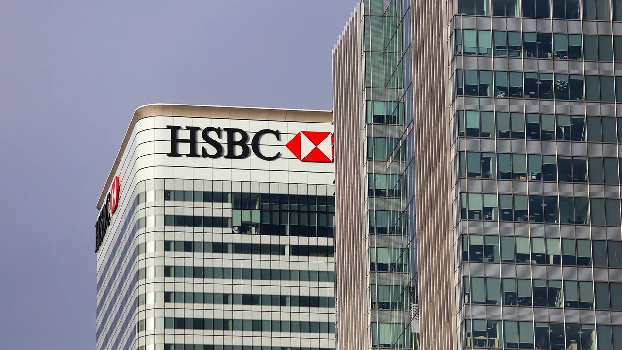 HSBC, İngiltere'de 82 şubesini kapatacak
