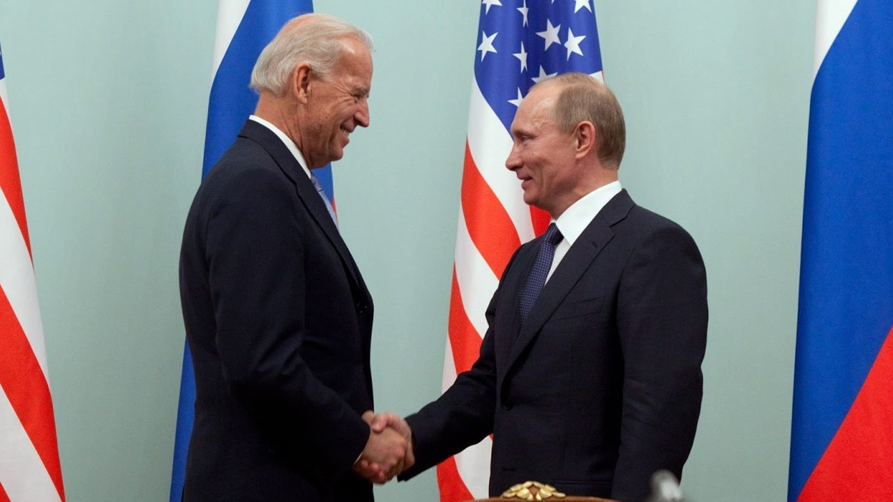 Putin, Biden'ı tebrik etti