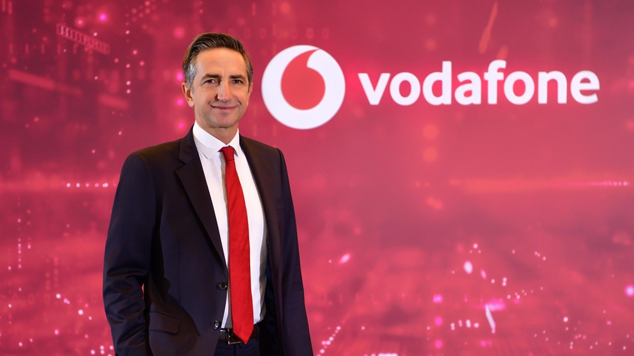 Vodafone, 2020'de 13,6 milyar lira servis geliri elde etti