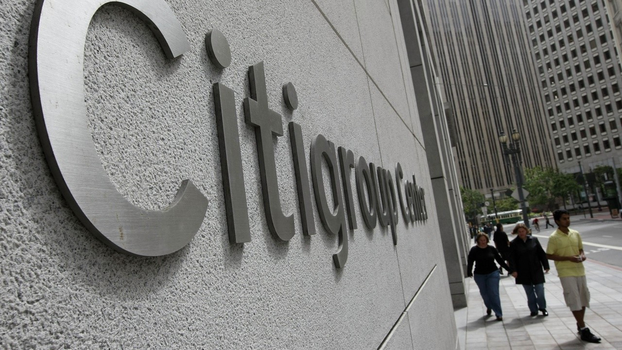 Citigroup 300'den fazla üst düzey yöneticisinin görevine son verdi
