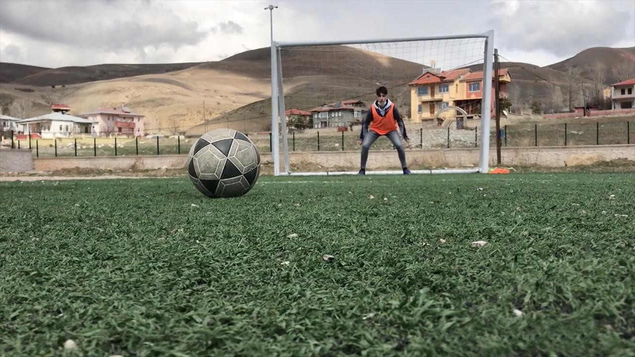 Aydınlar Belediyesi kapalı futbol sahası yaptıracak