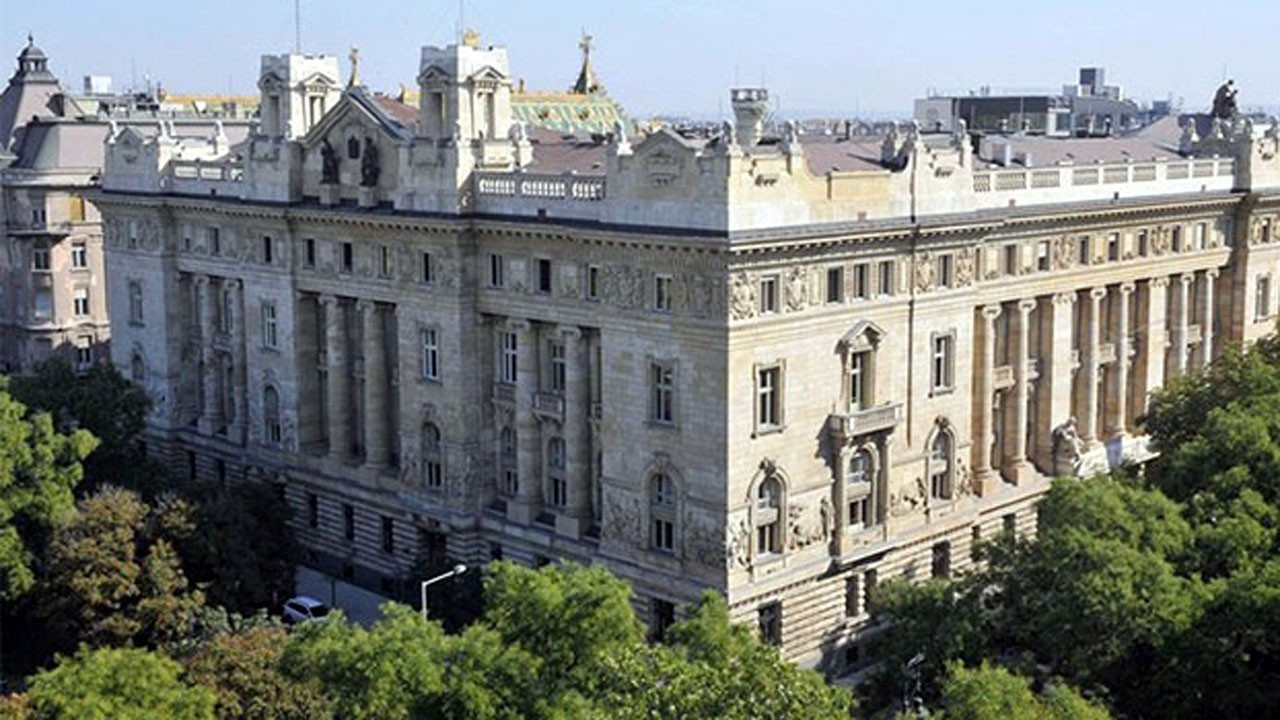 Macaristan Merkez Bankası politika faizini artırdı