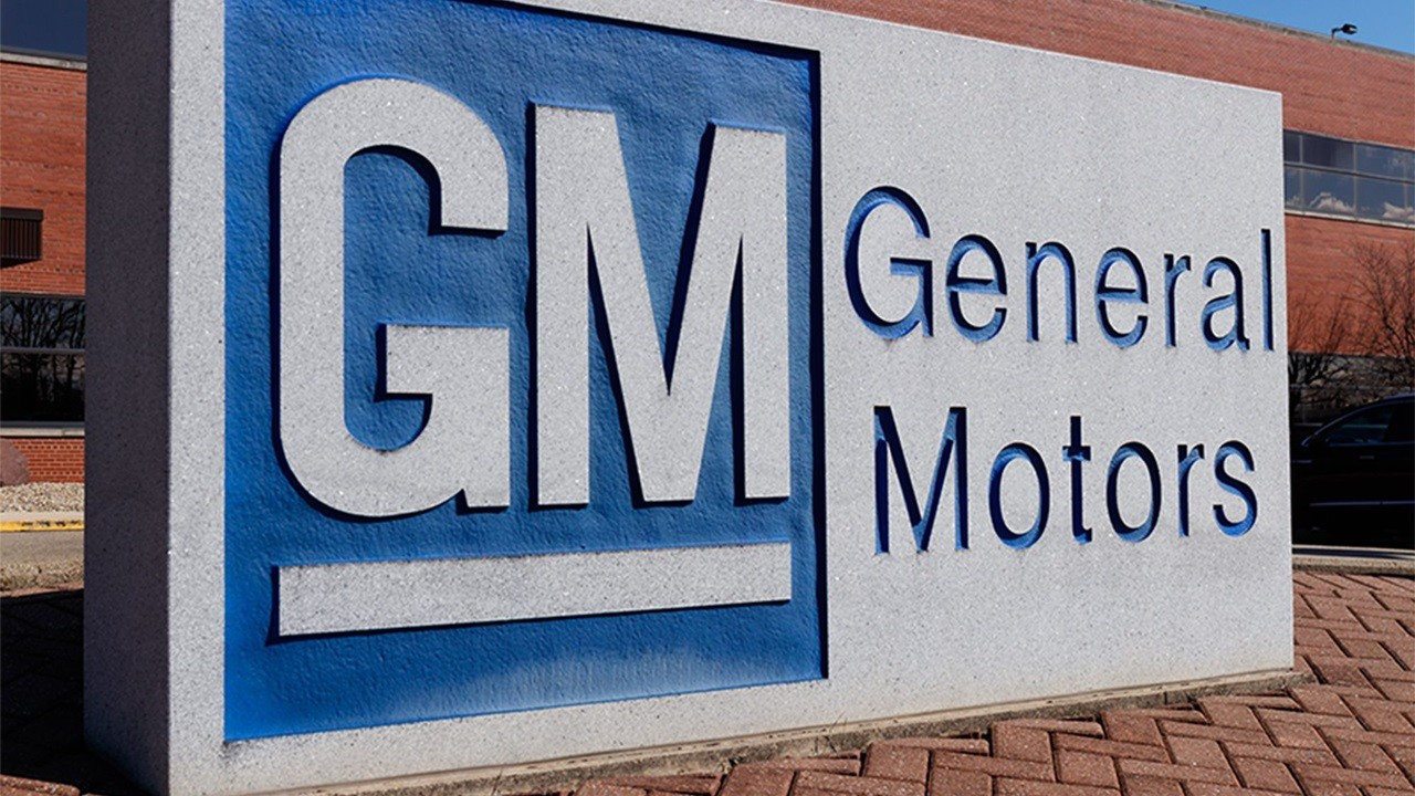 GM, çip sıkıntısı nedeniyle üretimde kesintiye gidiyor