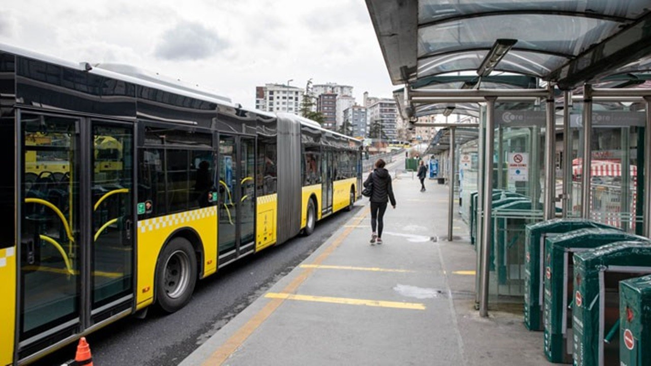 İstanbul Valiliği’nden yarın için toplu ulaşım araçları kullanılması önerisi