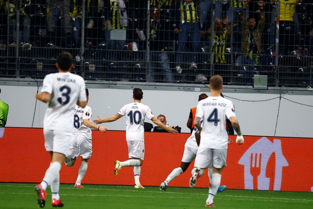 Fenerbahçe VAR kararıyla galibiyeti kaçırdı - Sayfa 1