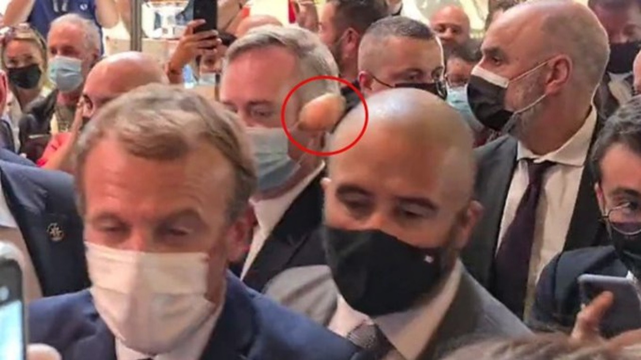 Macron'a bu sefer yumurtalı saldırı